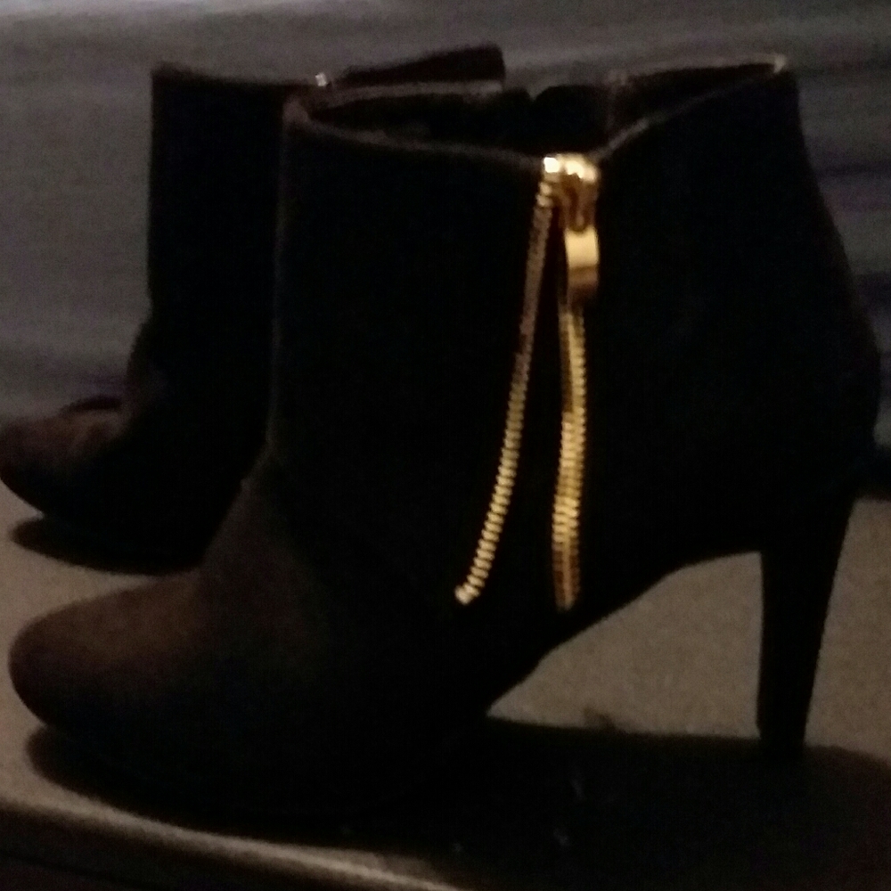 Black Heeled ankle boots